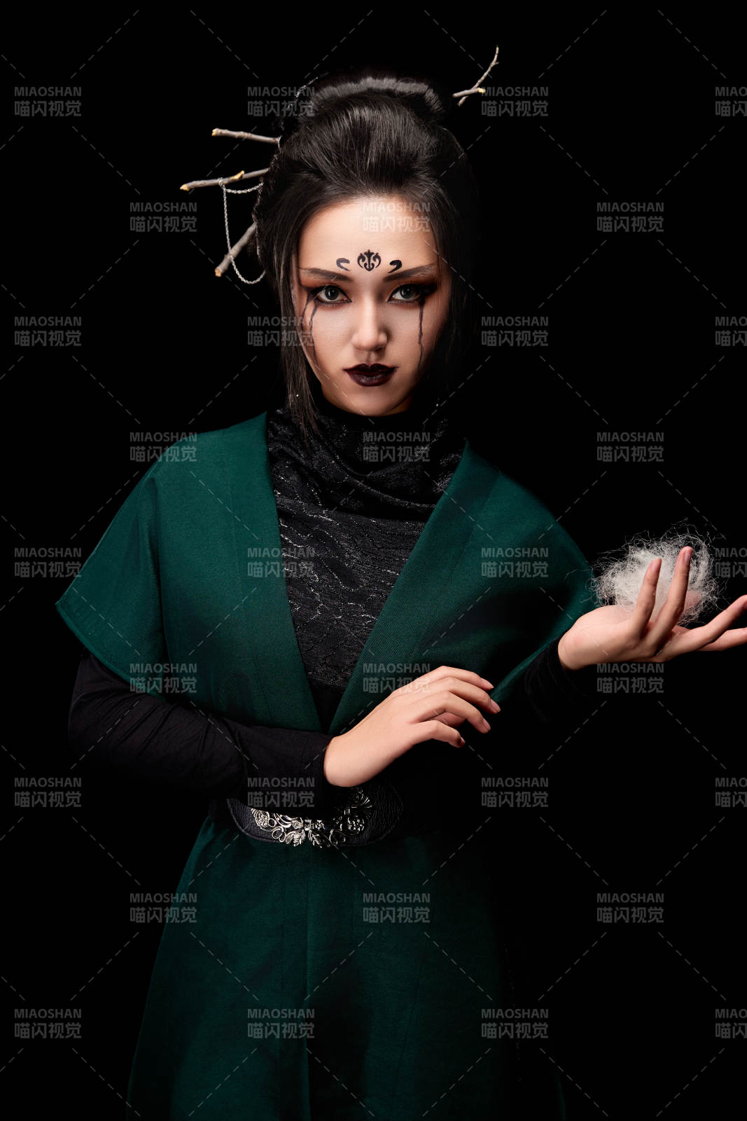 COS古代神话传说中精怪仙魔的东方女性图片