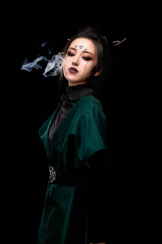 COS古代神话传说中精怪仙魔的东方女性图片