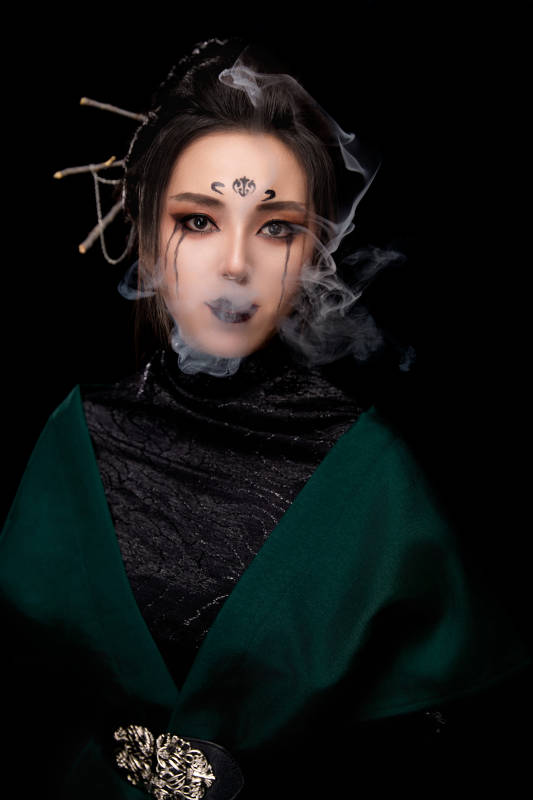 COS古代神话传说中精怪仙魔的东方女性图片