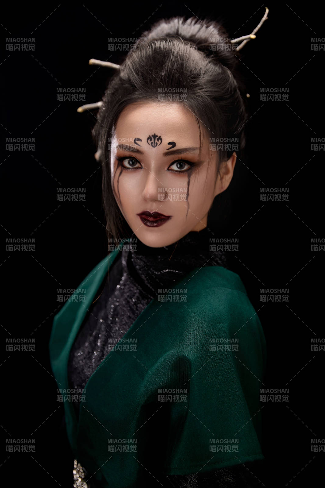 COS古代神话传说中精怪仙魔的东方女性图片