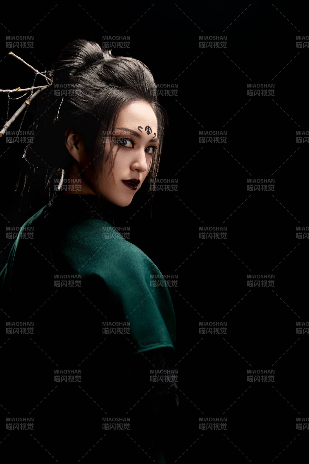 COS古代神话传说中精怪仙魔的东方女性图片