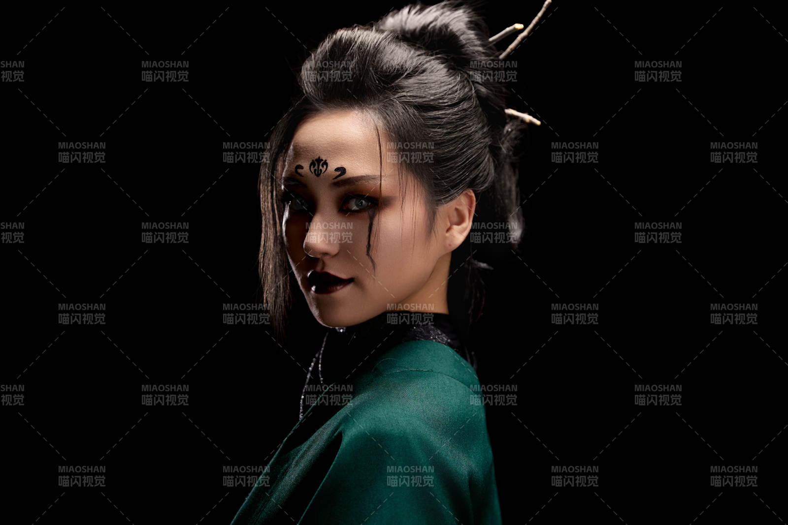 COS古代神话传说中精怪仙魔的东方女性图片