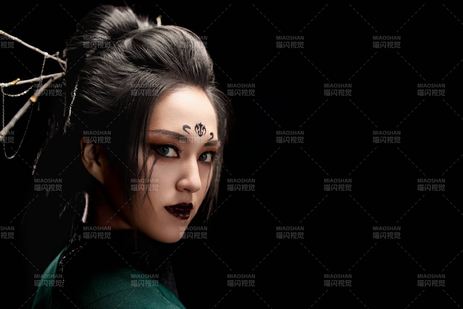 COS古代神话传说中精怪仙魔的东方女性图片