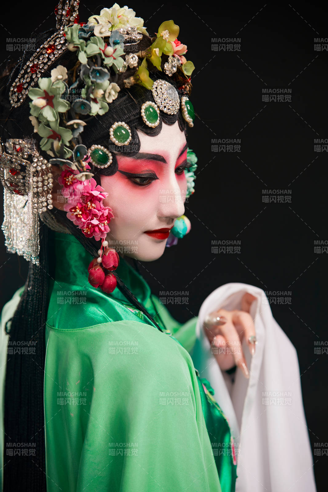 国粹戏曲京剧昆曲青衣旦角形象的中国少女图片