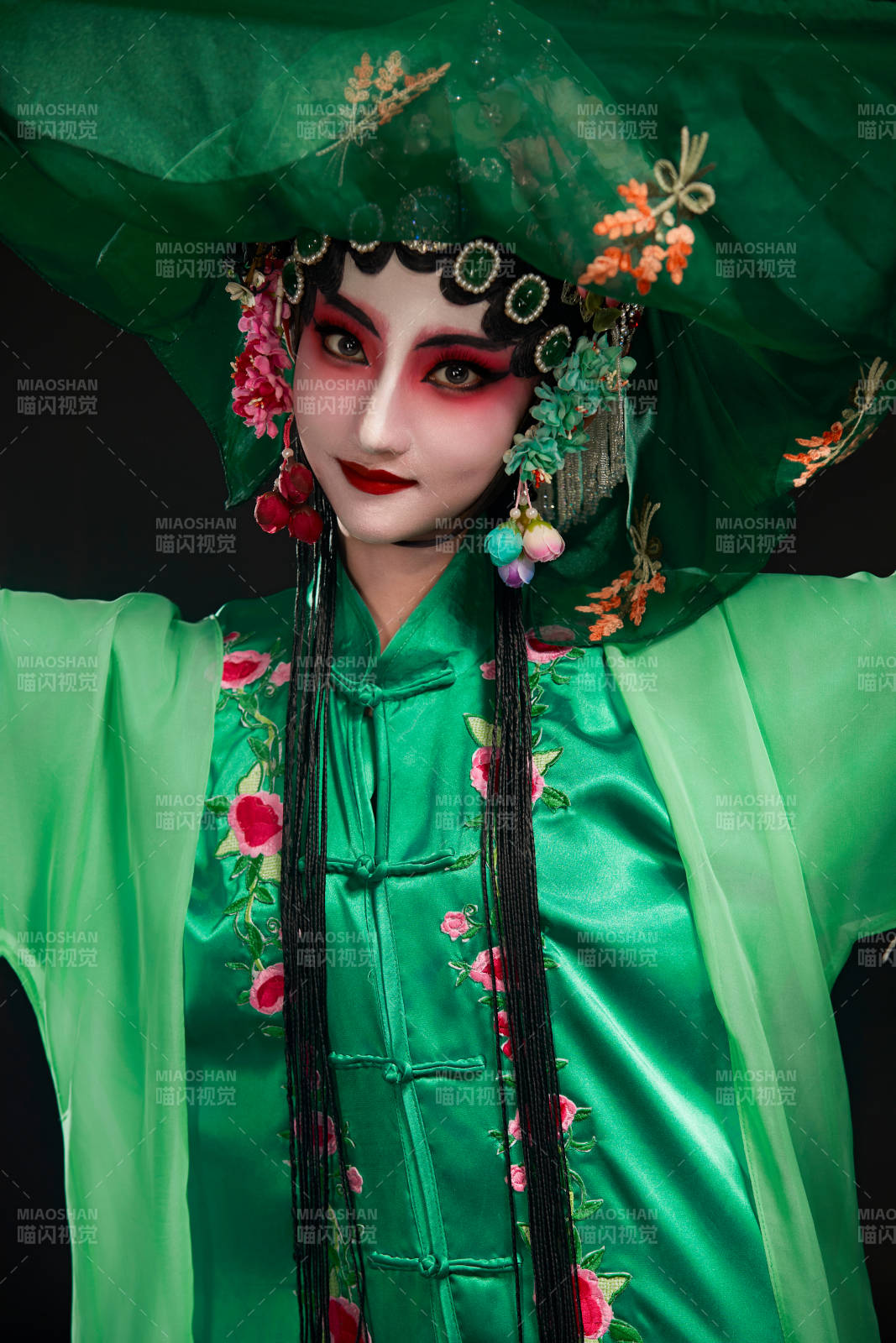 国粹戏曲京剧昆曲青衣旦角形象的中国少女图片