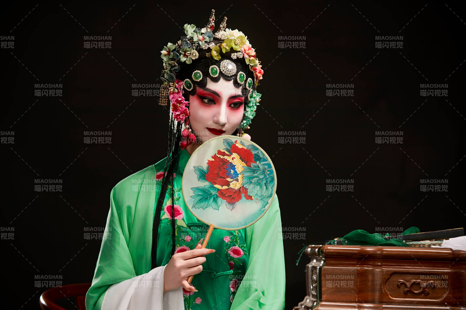 国粹戏曲京剧昆曲青衣旦角形象的中国少女图片