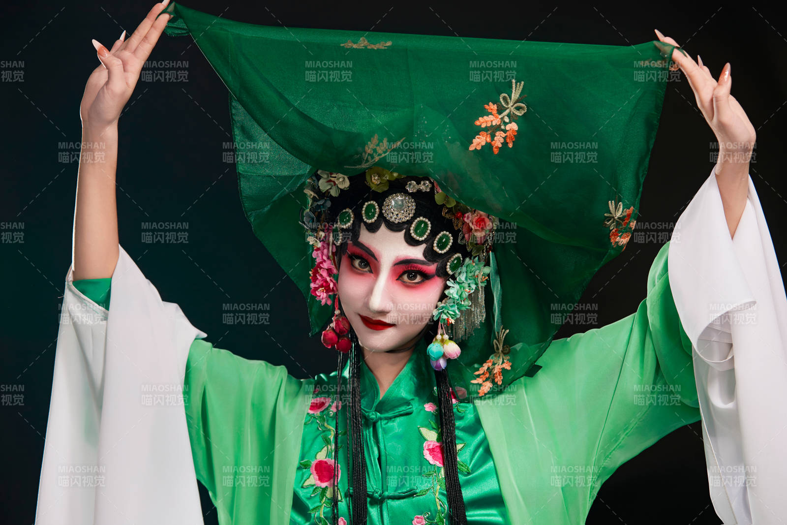 国粹戏曲京剧昆曲青衣旦角形象的中国少女图片