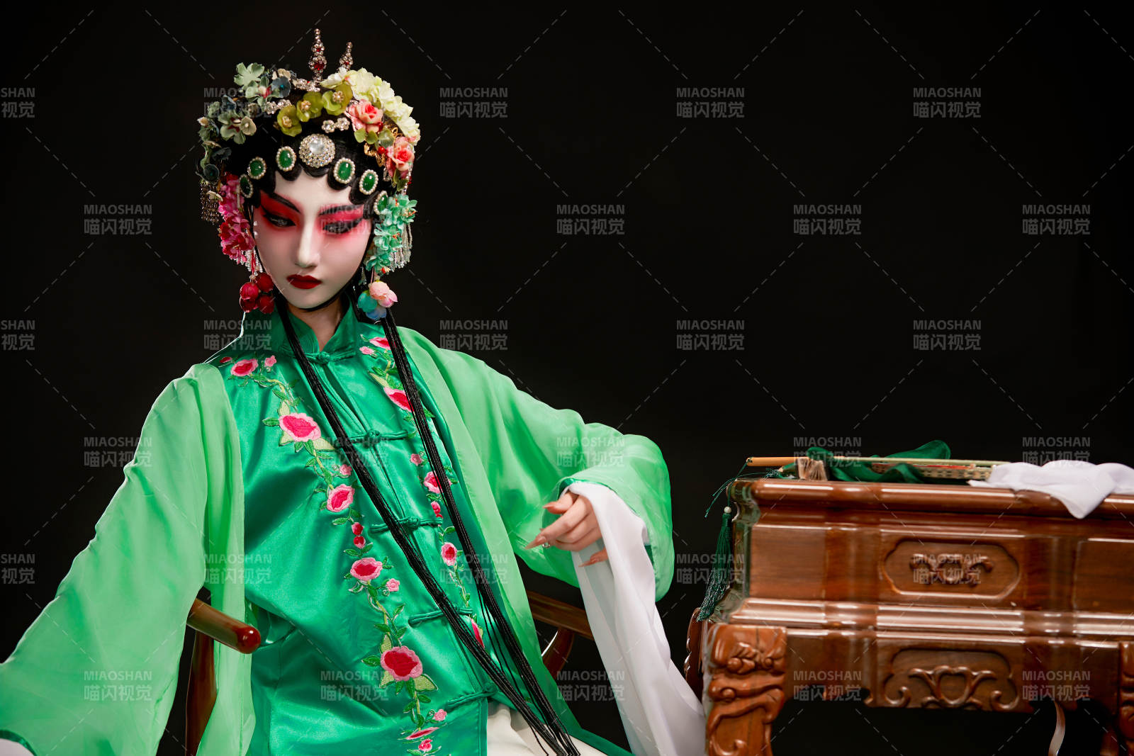 国粹戏曲京剧昆曲青衣旦角形象的中国少女图片