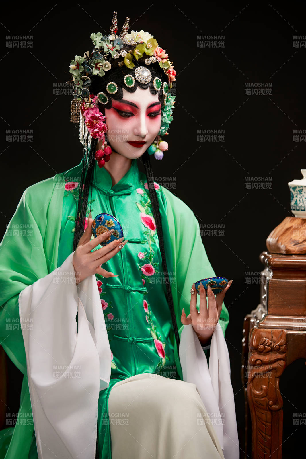 国粹戏曲京剧昆曲青衣旦角形象的中国少女图片