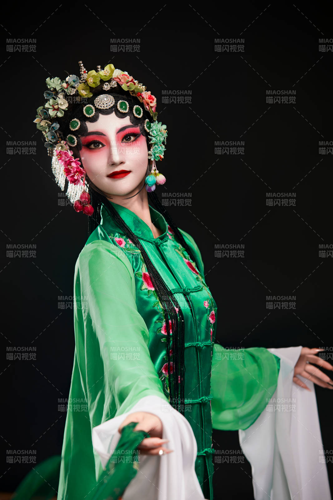 国粹戏曲京剧昆曲青衣旦角形象的中国少女图片