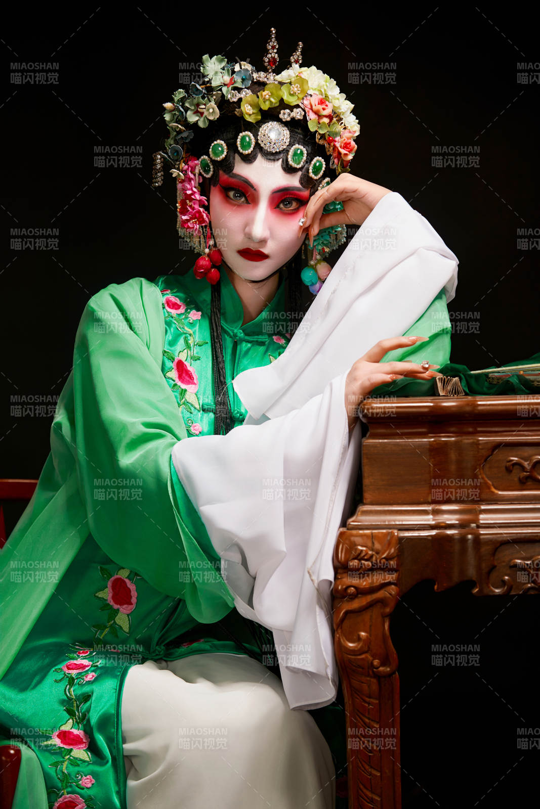 国粹戏曲京剧昆曲青衣旦角形象的中国少女图片