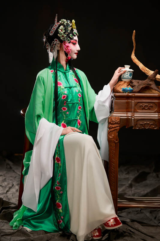 国粹戏曲京剧昆曲青衣旦角形象的中国少女图片