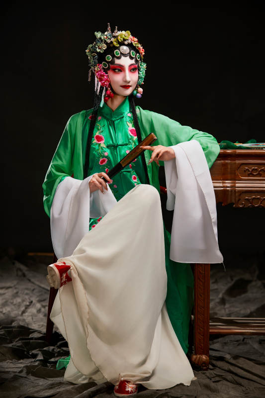 国粹戏曲京剧昆曲青衣旦角形象的中国少女图片