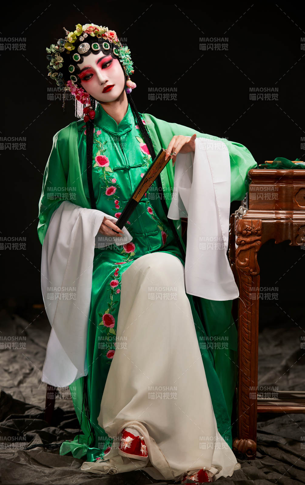 国粹戏曲京剧昆曲青衣旦角形象的中国少女图片