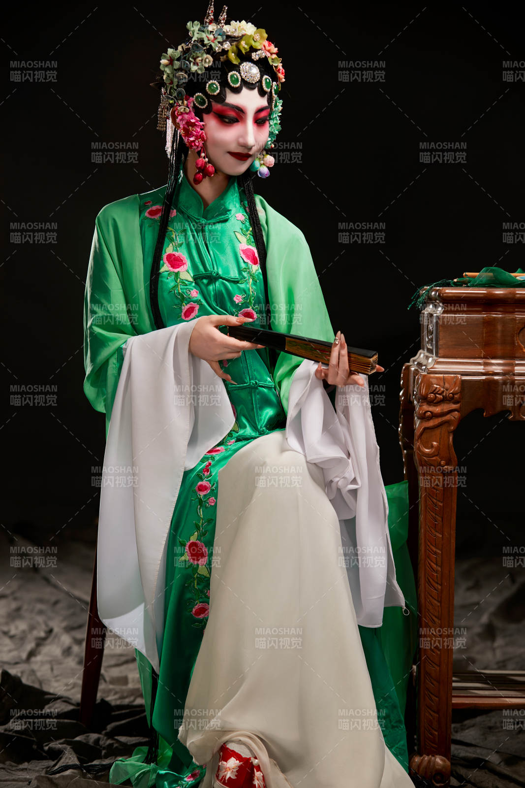 国粹戏曲京剧昆曲青衣旦角形象的中国少女图片