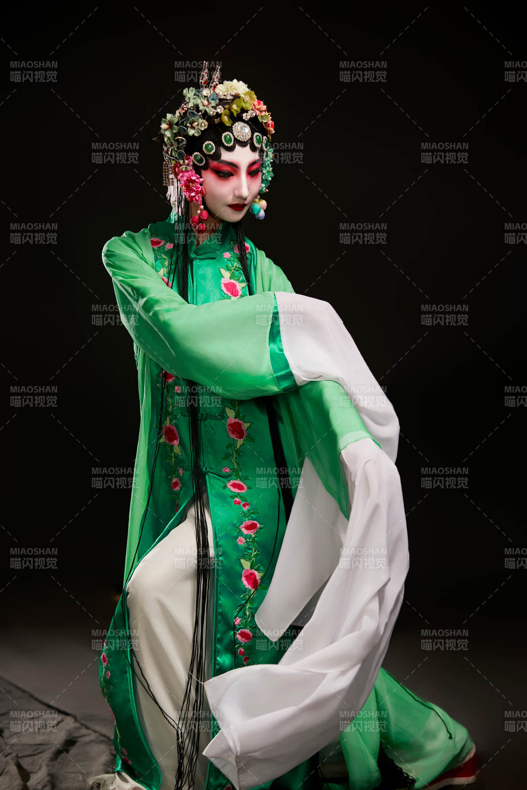 国粹戏曲京剧昆曲青衣旦角形象的中国少女图片