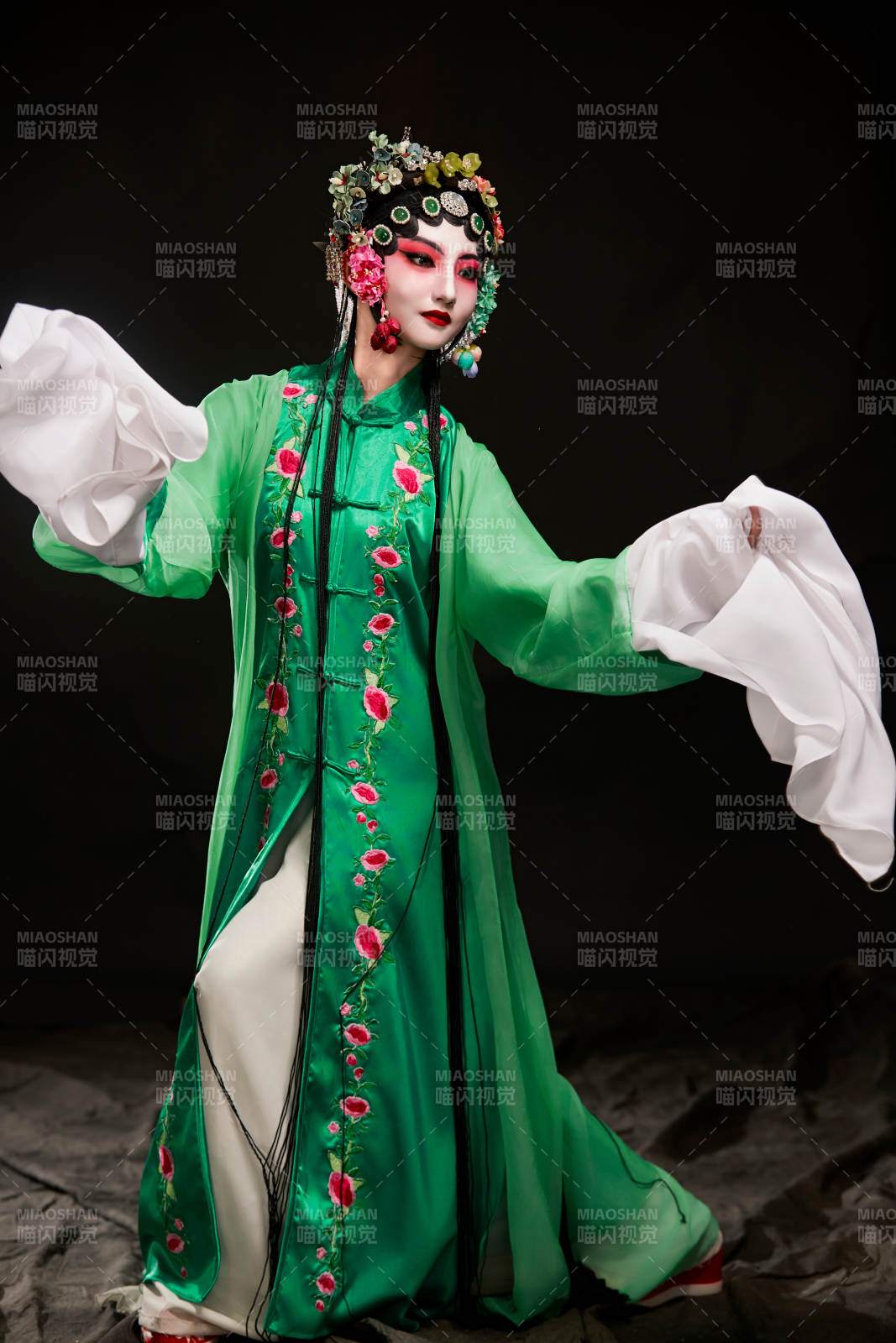 国粹戏曲京剧昆曲青衣旦角形象的中国少女图片