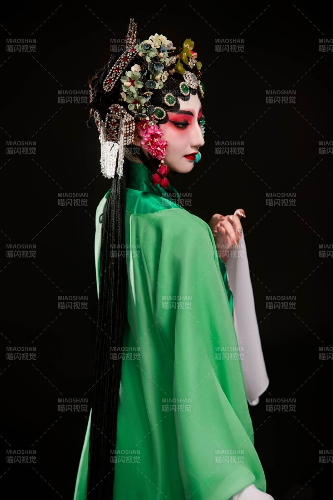 国粹戏曲京剧昆曲青衣旦角形象的中国少女图片