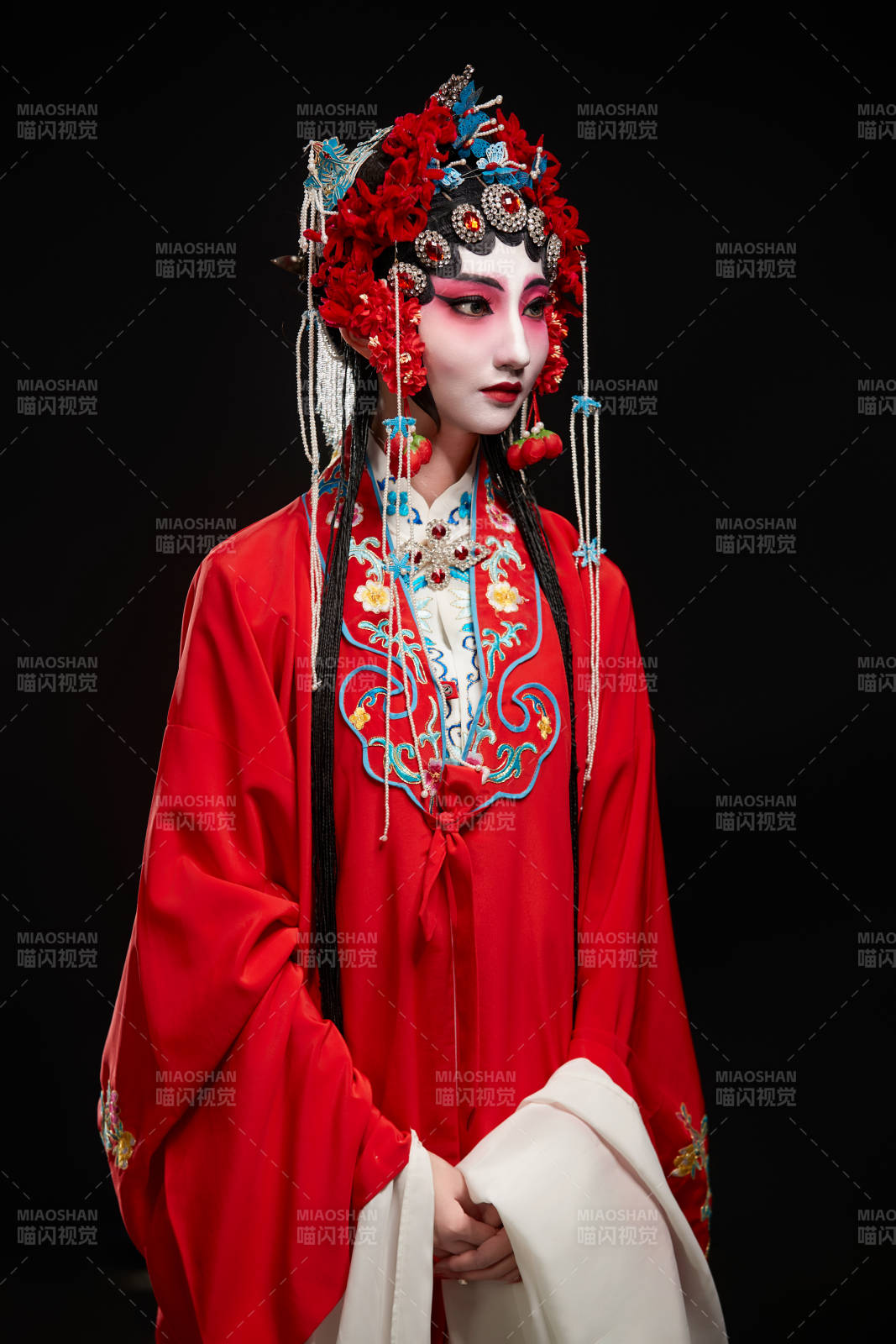 国粹戏曲京剧昆曲青衣旦角形象的中国少女图片