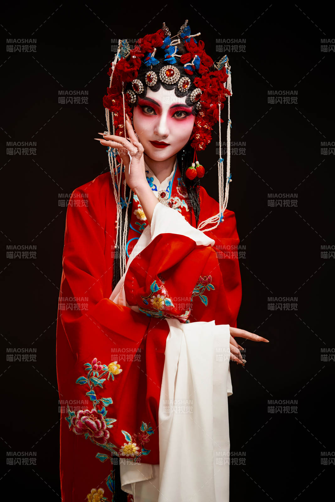 国粹戏曲京剧昆曲青衣旦角形象的中国少女图片