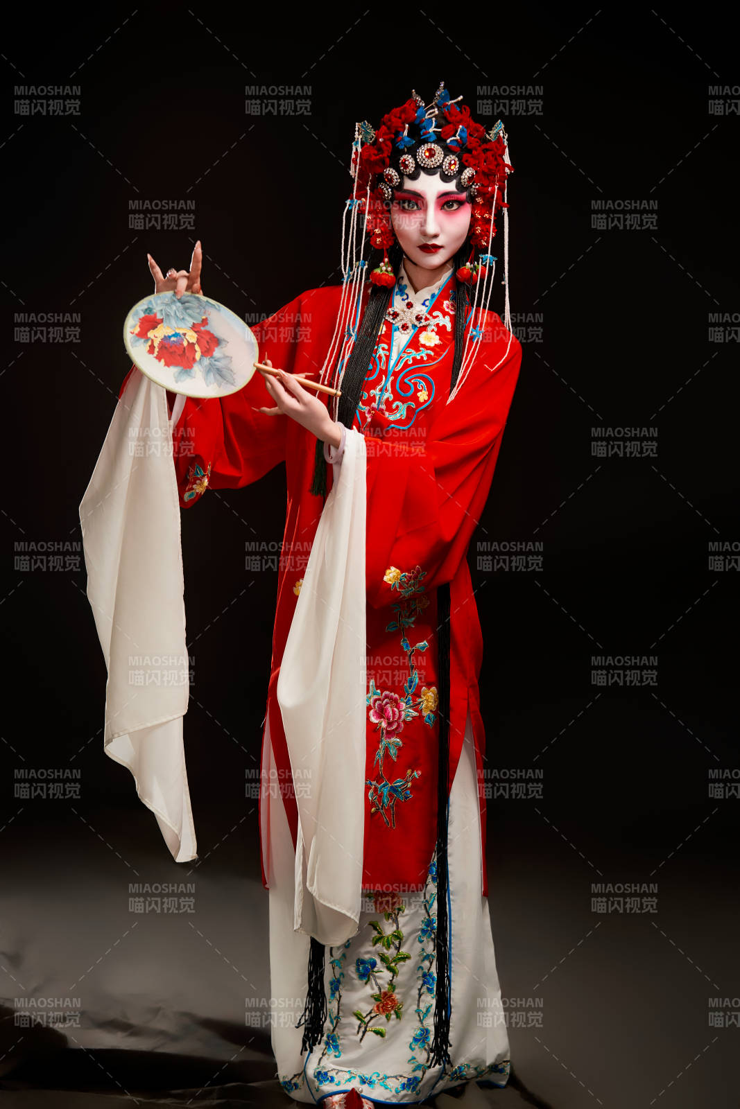 国粹戏曲京剧昆曲青衣旦角形象的中国少女图片