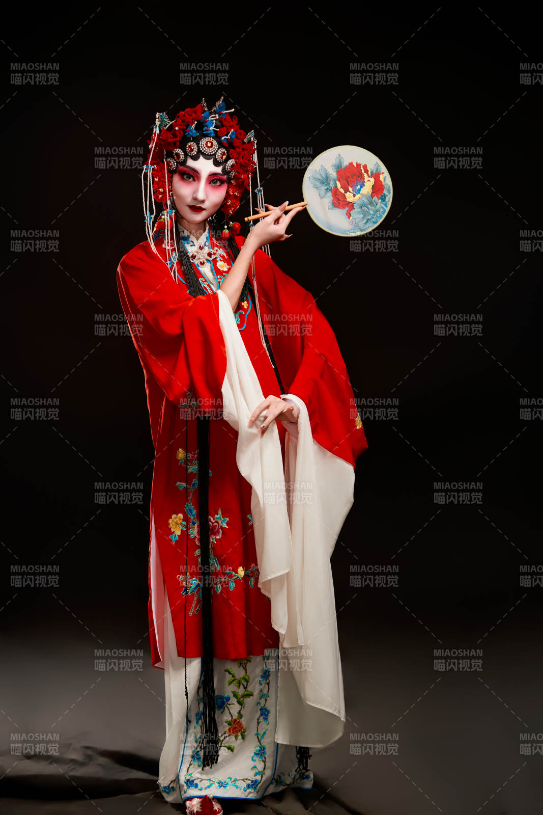 国粹戏曲京剧昆曲青衣旦角形象的中国少女图片