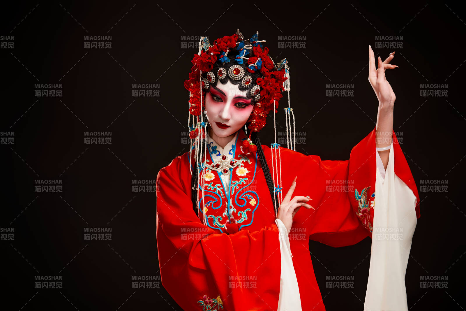 国粹戏曲京剧昆曲青衣旦角形象的中国少女图片