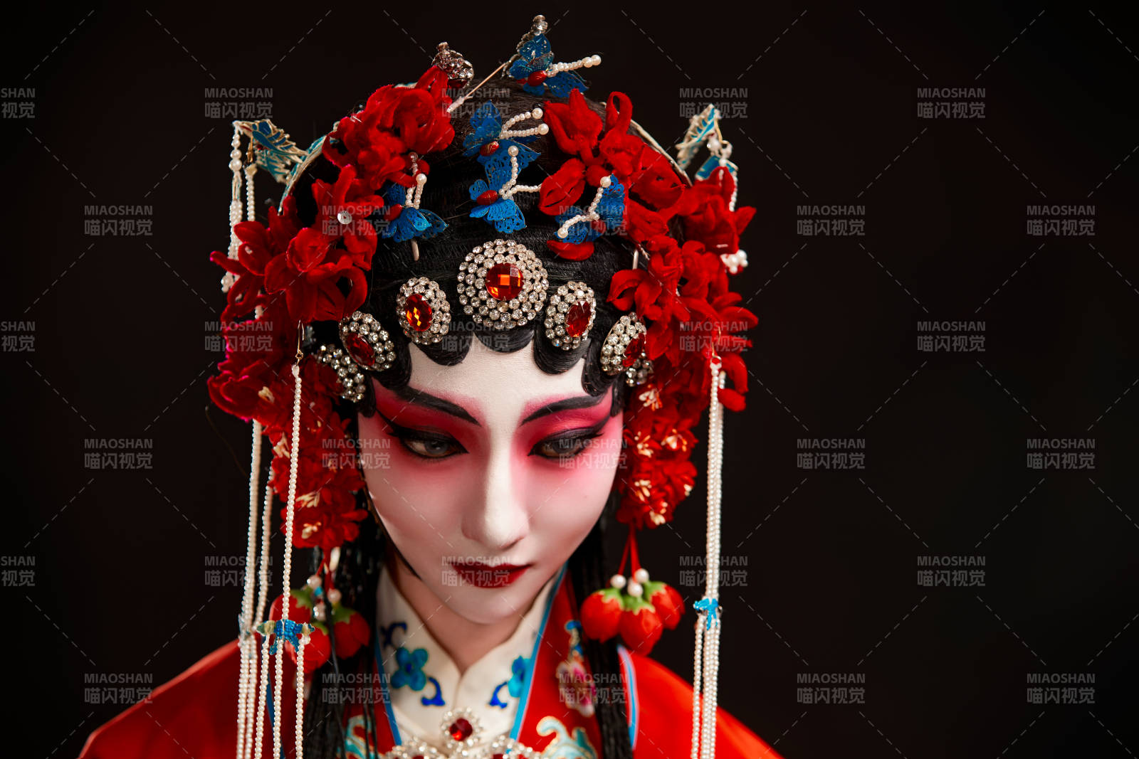 国粹戏曲京剧昆曲青衣旦角形象的中国少女图片