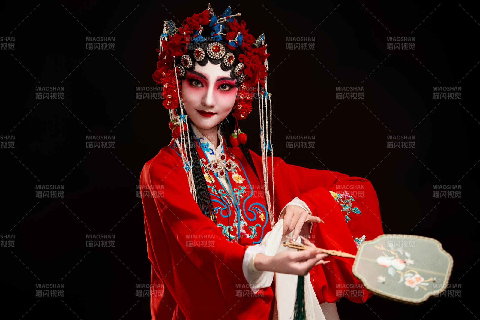 国粹戏曲京剧昆曲青衣旦角形象的中国少女图片