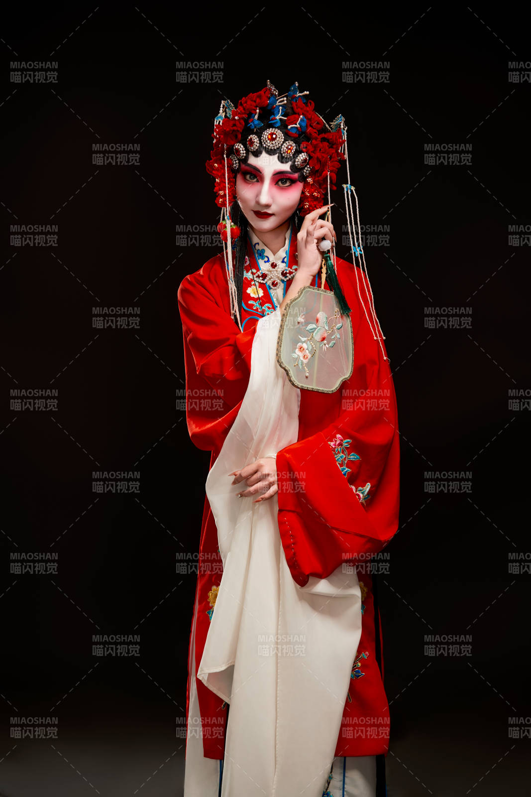 国粹戏曲京剧昆曲青衣旦角形象的中国少女图片