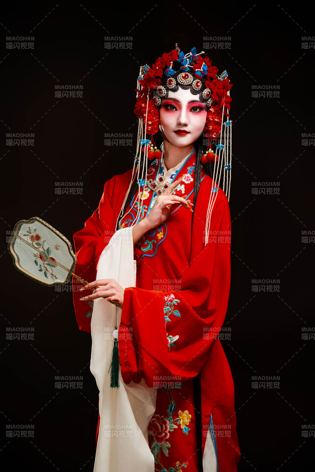 国粹戏曲京剧昆曲青衣旦角形象的中国少女图片