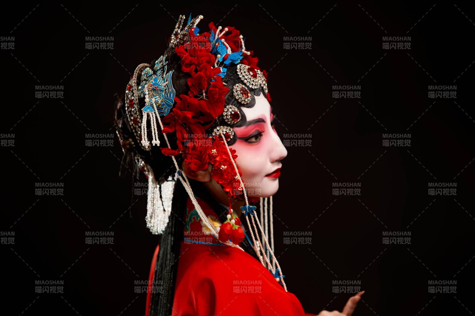 国粹戏曲京剧昆曲青衣旦角形象的中国少女图片