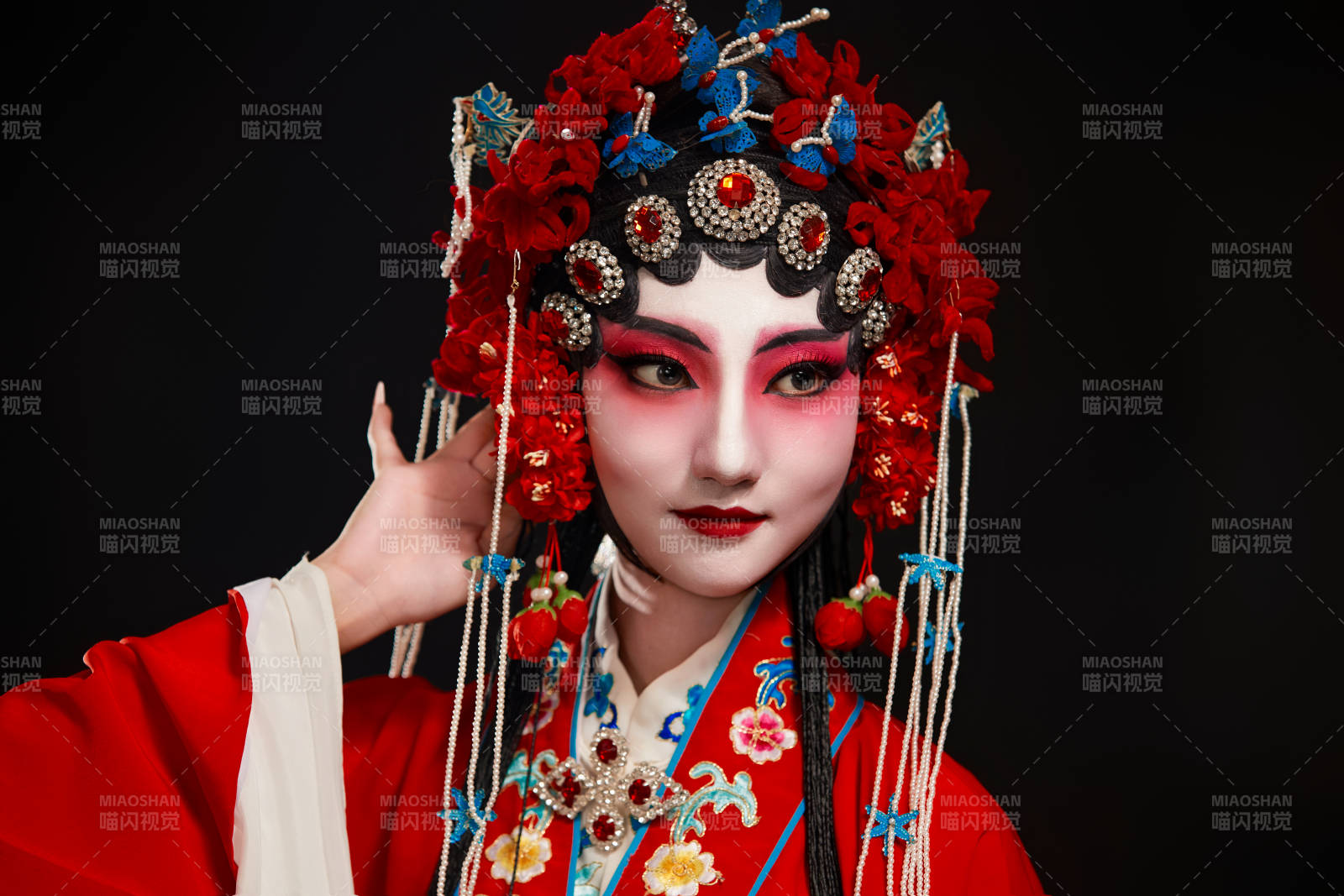 国粹戏曲京剧昆曲青衣旦角形象的中国少女图片