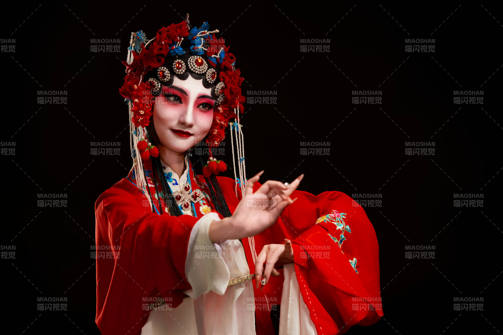 国粹戏曲京剧昆曲青衣旦角形象的中国少女图片