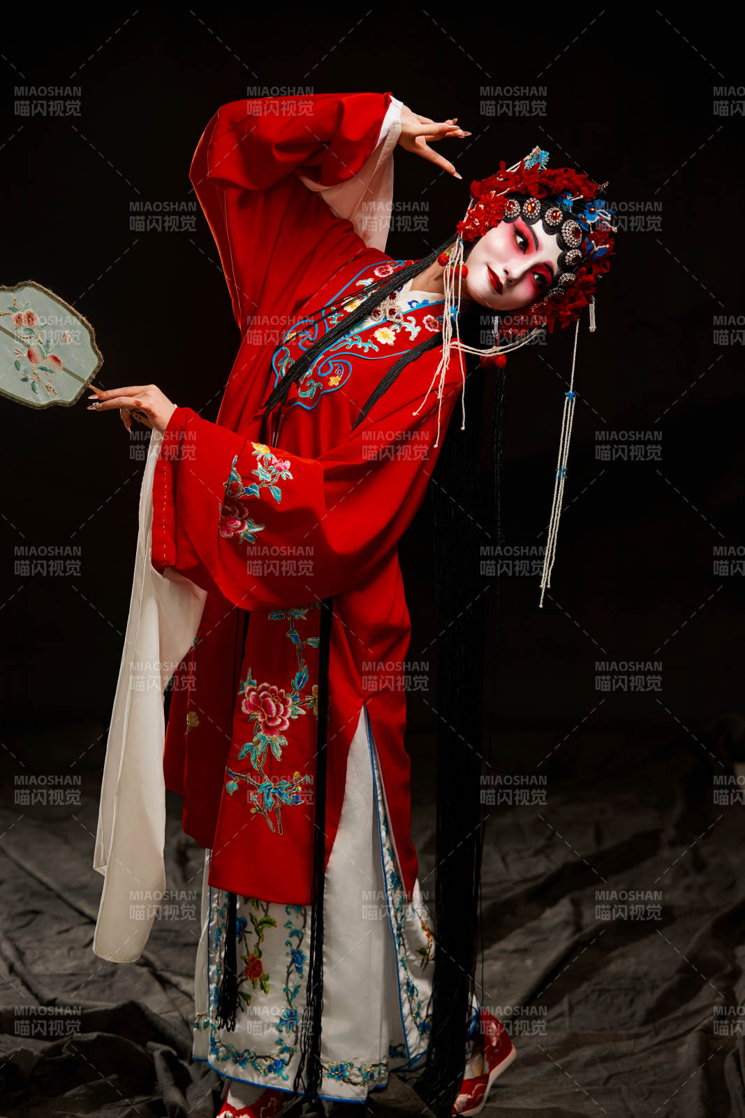 国粹戏曲京剧昆曲青衣旦角形象的中国少女图片