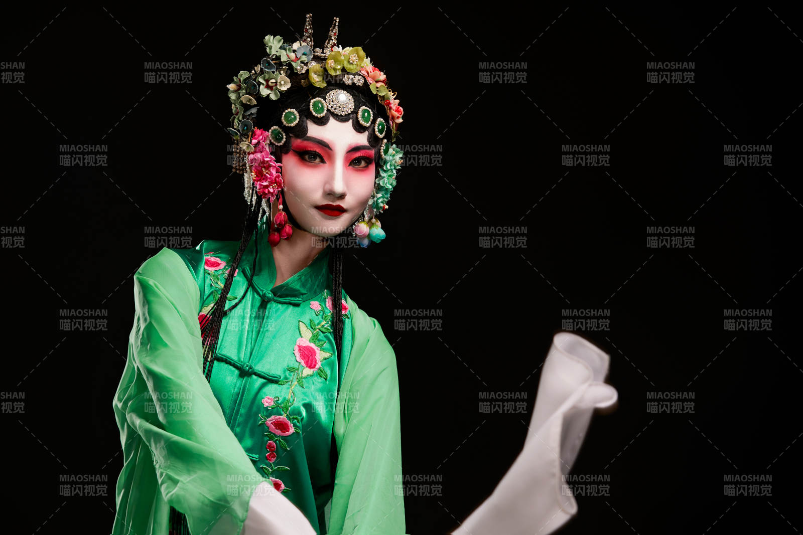 国粹戏曲京剧昆曲青衣旦角形象的中国少女图片