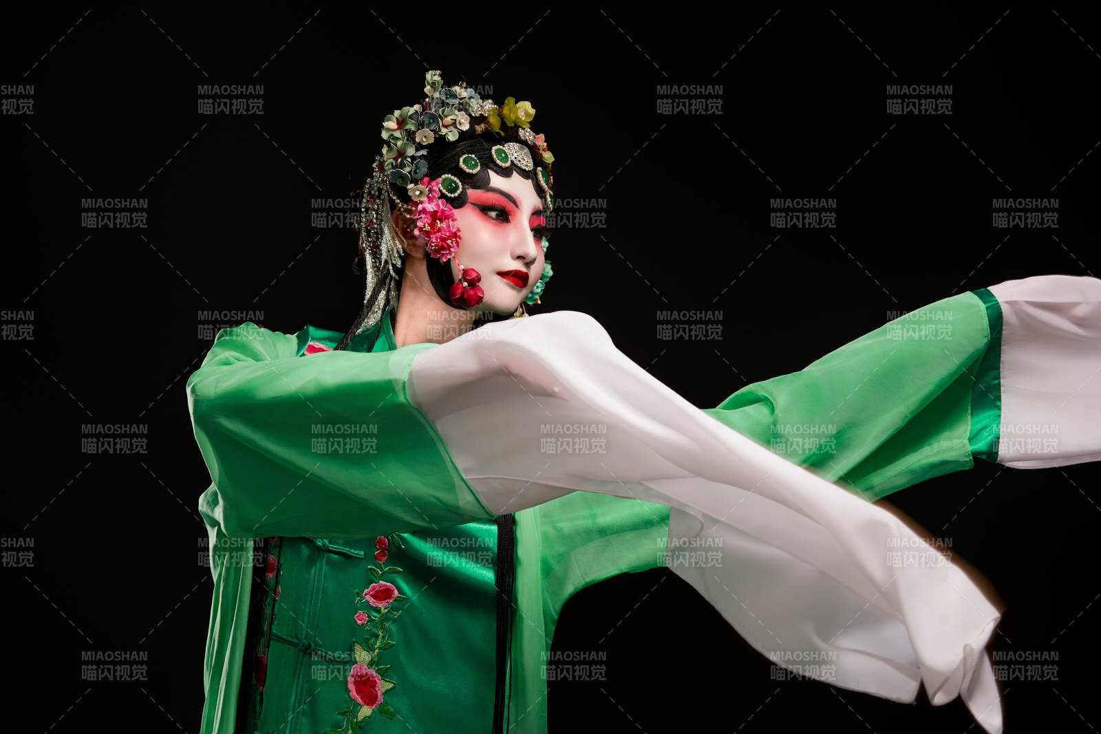 国粹戏曲京剧昆曲青衣旦角形象的中国少女图片