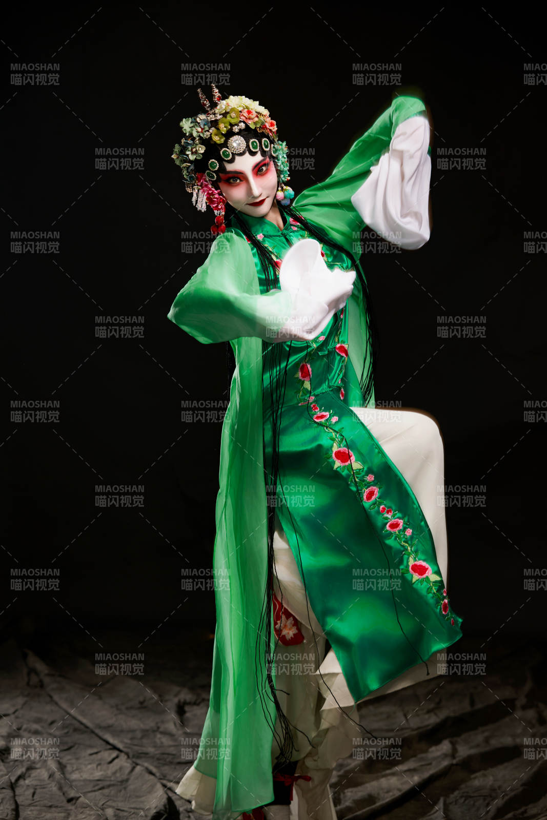 国粹戏曲京剧昆曲青衣旦角形象的中国少女图片