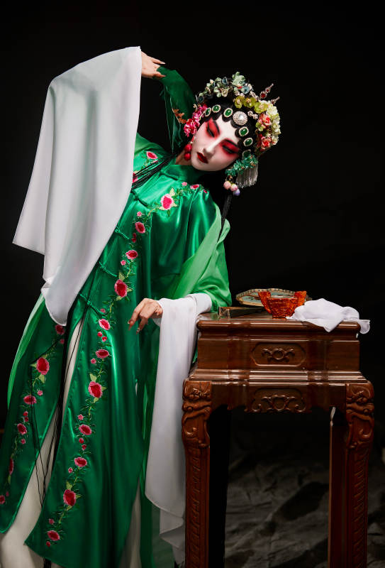 国粹戏曲京剧昆曲青衣旦角形象的中国少女图片