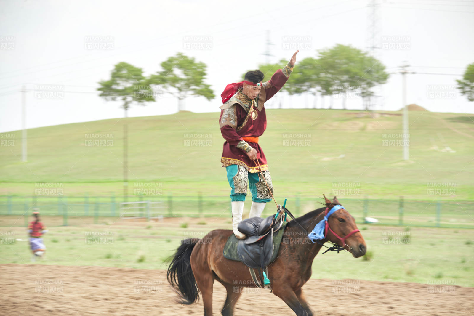 河北省沽源县库伦淖尔景区的蒙古马术表演图片