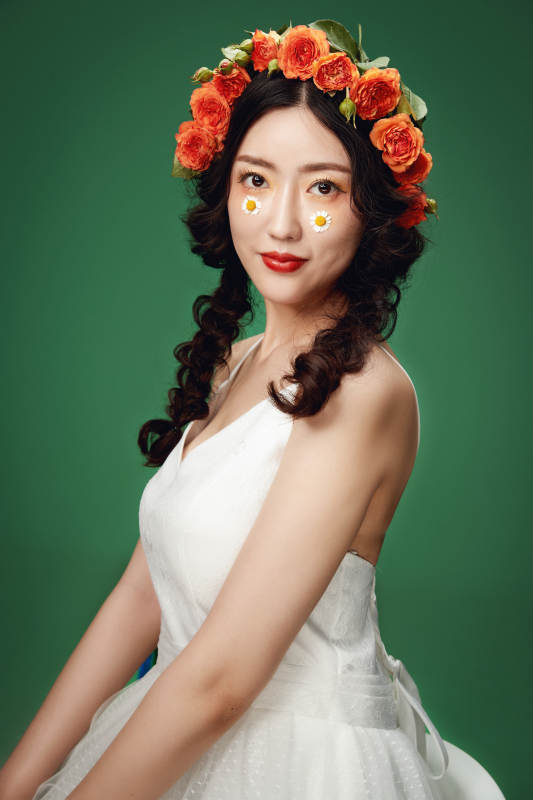 时尚亚洲女性婚纱妆面彩妆图片