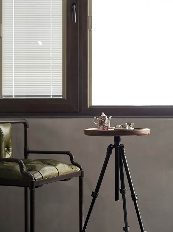 窗边茶歇时光图片