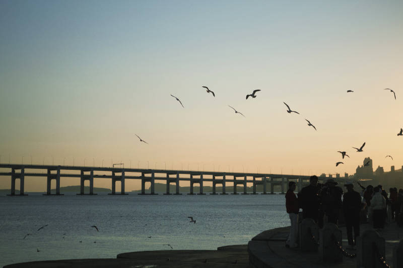 大连星海广场落日图片