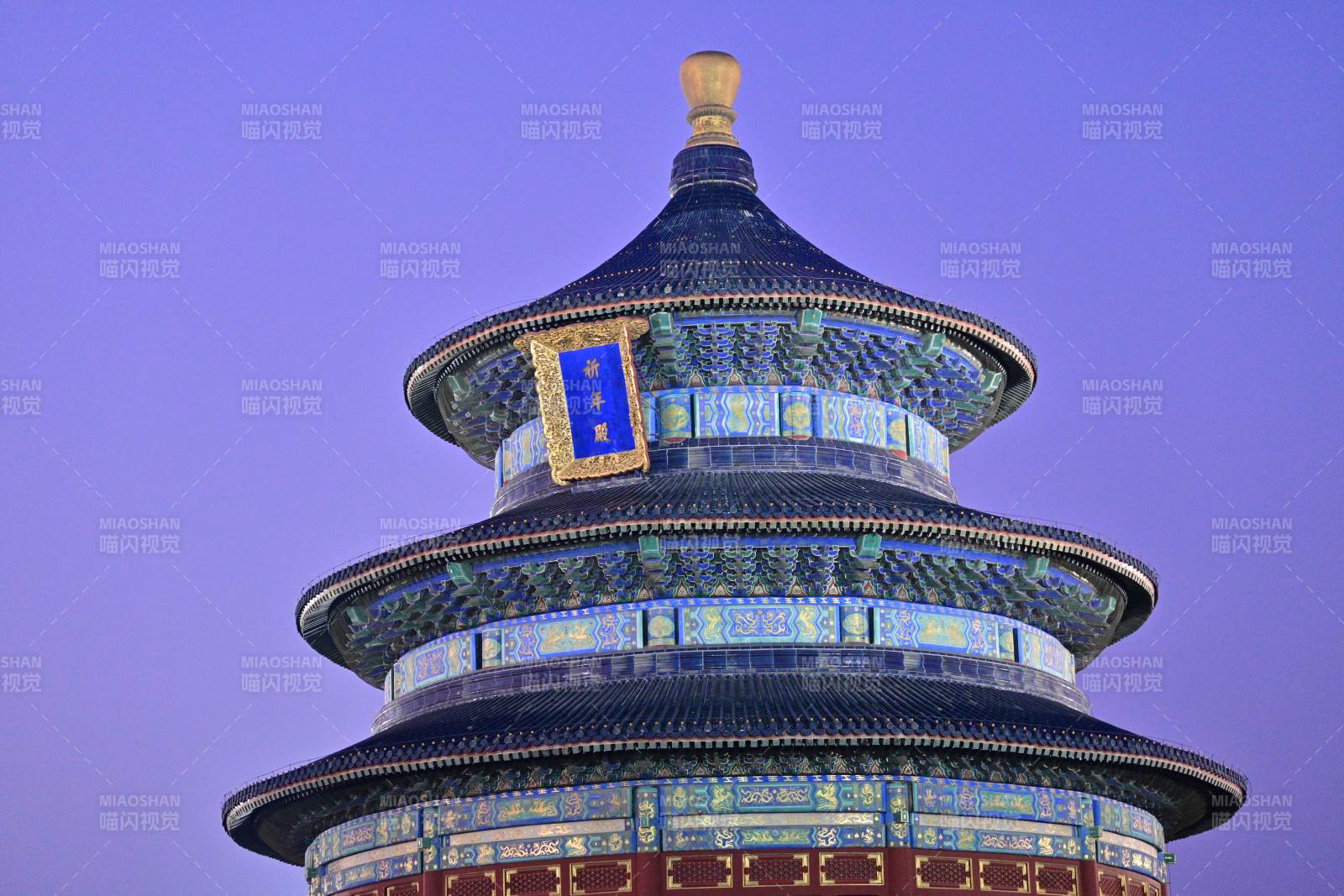 天坛祈年殿夜景图片