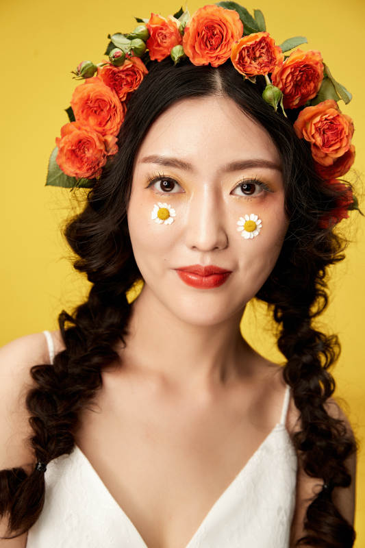 时尚亚洲女性婚纱妆面彩妆图片