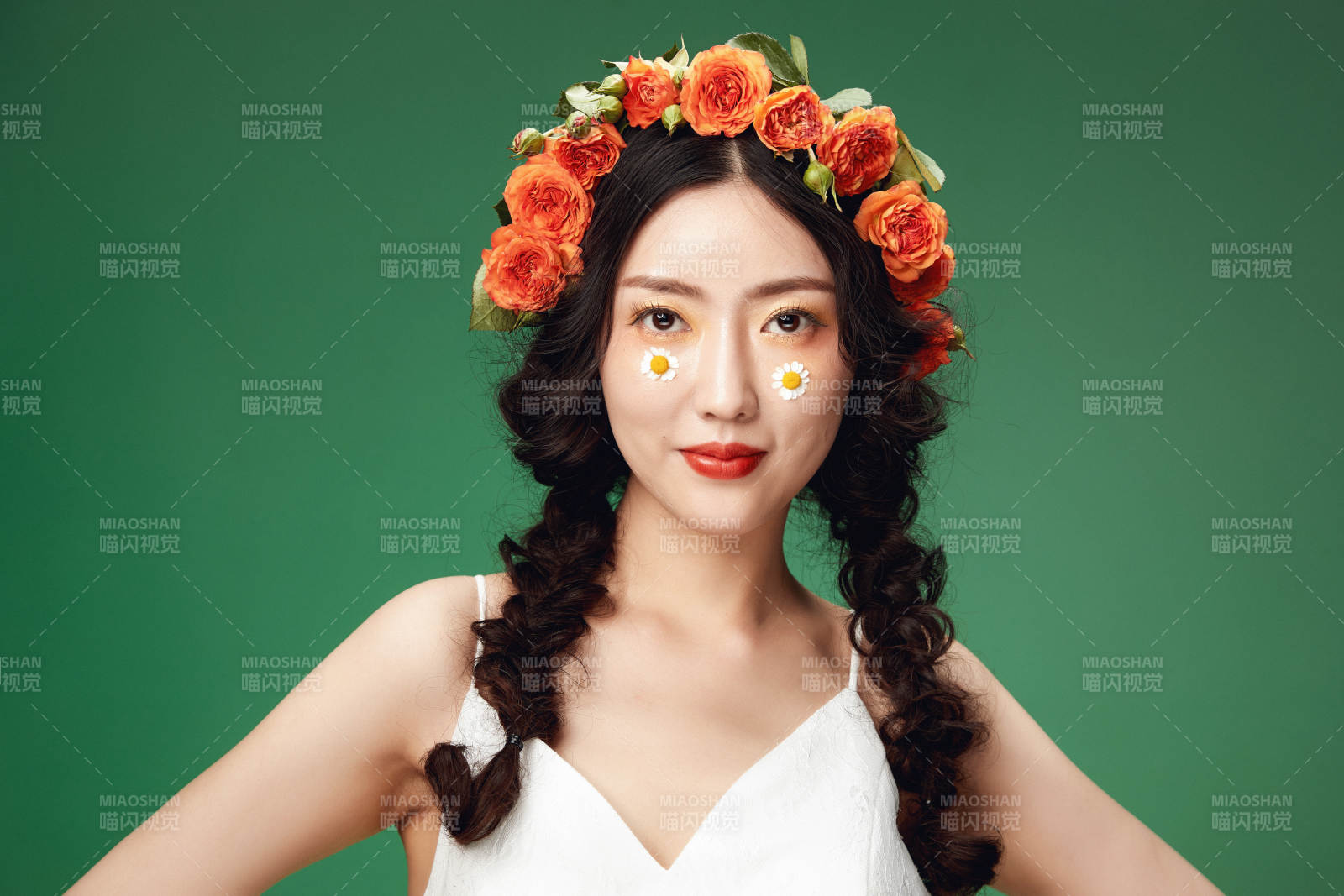 时尚亚洲女性婚纱妆面彩妆图片