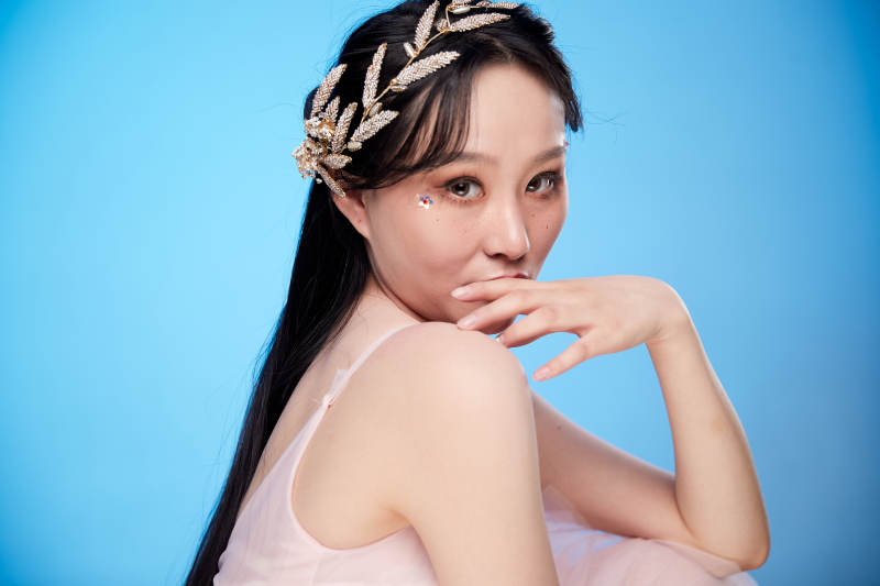 女性婚纱妆面图片