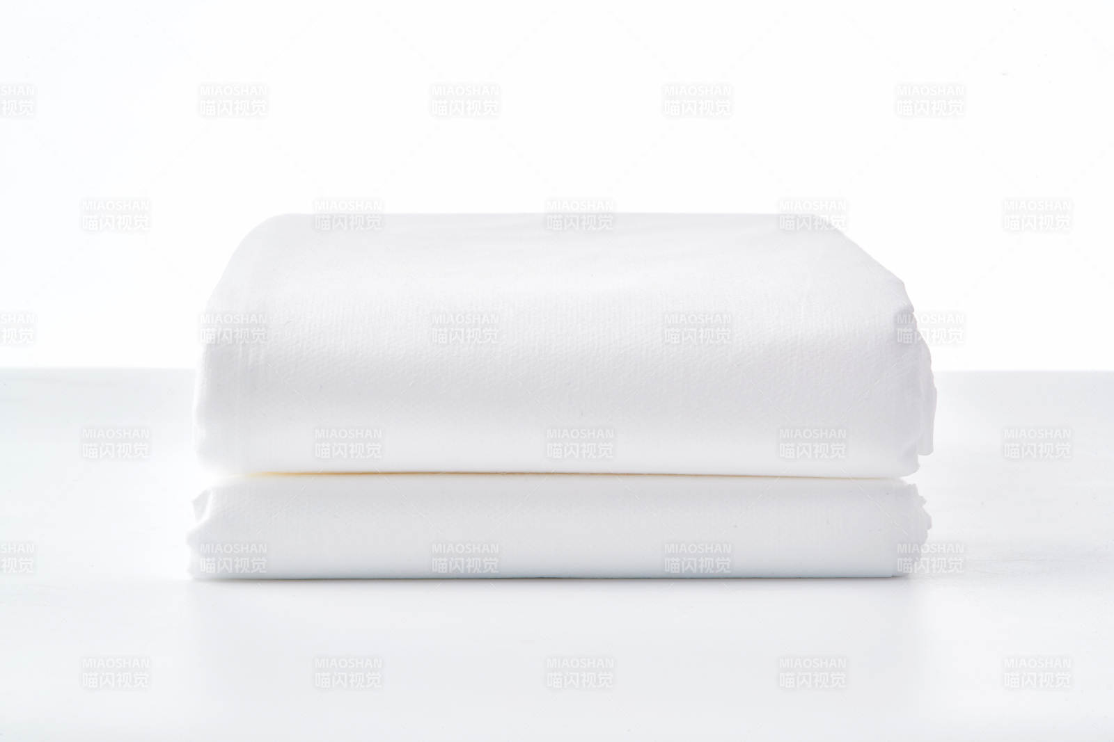 一次性旅行酒店清洁用无纺布浴巾图片