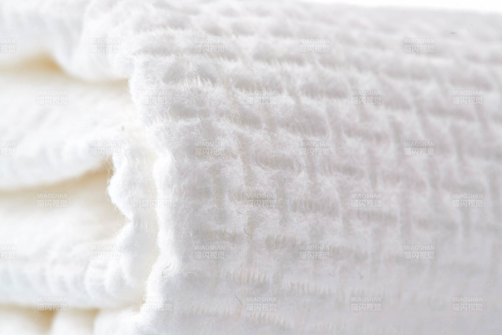 一次性旅行酒店清洁用无纺布浴巾图片