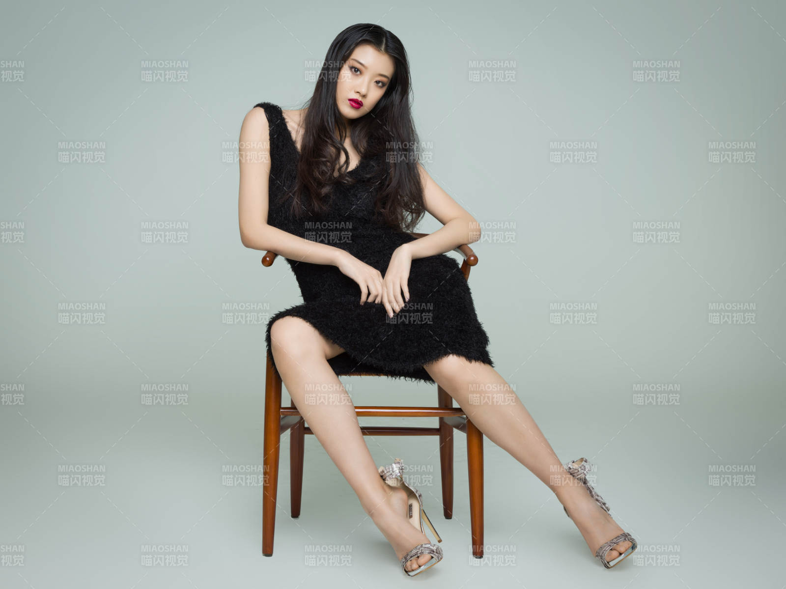 时尚彩妆女性妆面人像图片